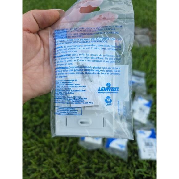 QTY 11 Leviton 42080-4WS QuickPort Wallplate with Id Window, Single Gang, 4-Port - Picture 13 of 16